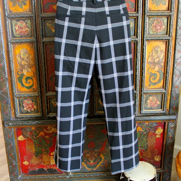 NEW* Express Editor Pants Black & White Plaid - Picture 2 of 5